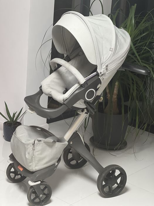 Urgent!!! Vand carucior Stokke v5 gri
