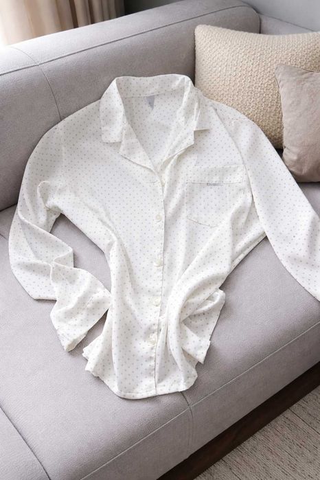 бяла ризка със сиви точки риза с дълъг ръкав шанел позлвана размер м chanel