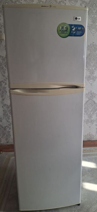 Продам Холодильник LG б/у  в хорошем состоянии.Хорошо морозит .