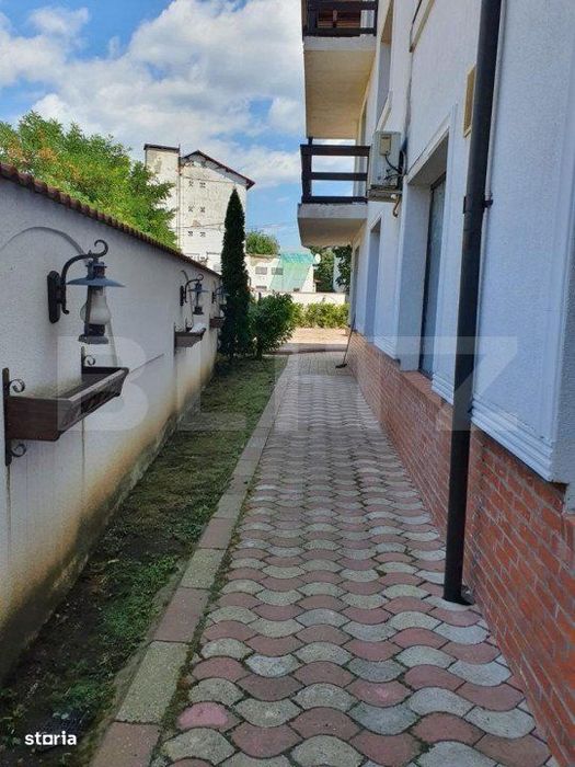 Spatiu comercial de 641 mp, 825 mp teren, Campina