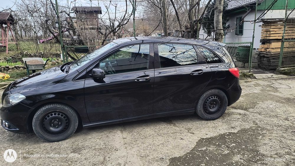 Mercedes B180 1.6 benzina 2012