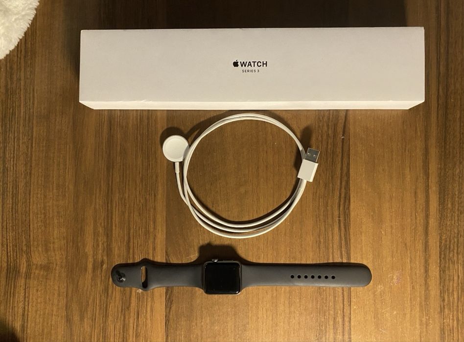 iphone 11 pro max 256gd+ Apple watch series 3 38mm