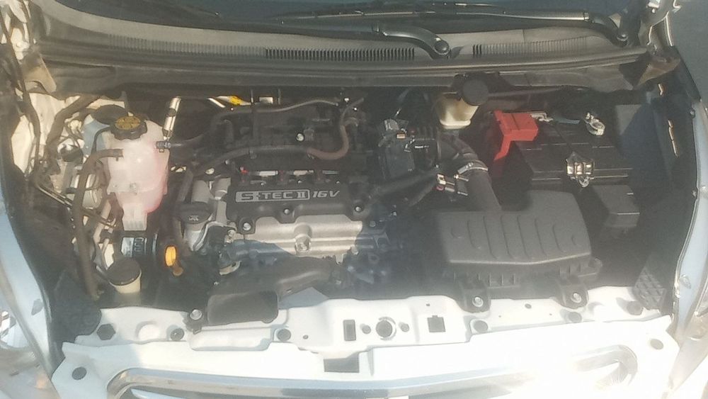 Sotiladi Spark avtomat zòr holatda