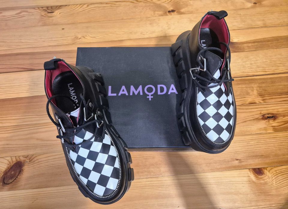 LAMODA Chunky Platform Sneakers with spikes Vegan leather