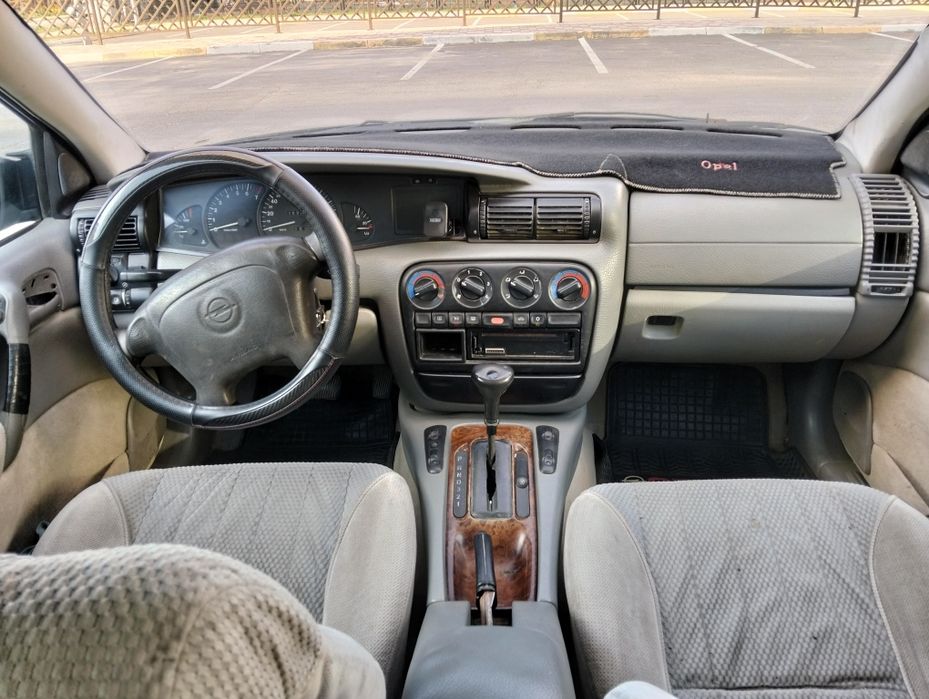 Opel omega 1995 жылғы