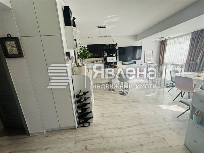 Продава се Четиристаен апартамент в Варна, Виница - 86 кв.м за 2123 €/кв.м - Снимка #1