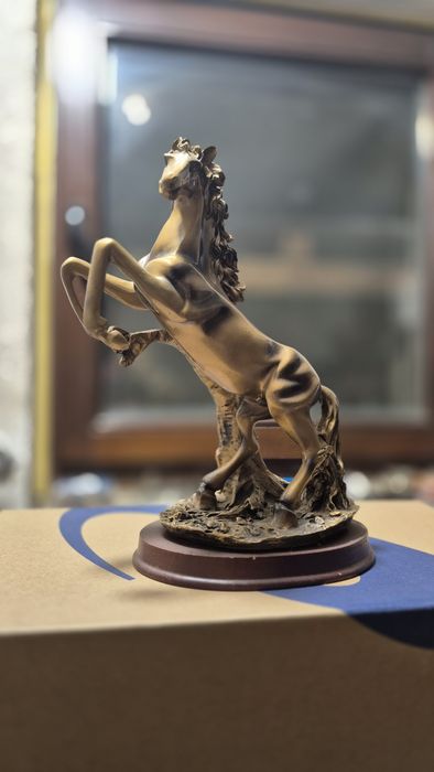 Кончета фигурни статуетки