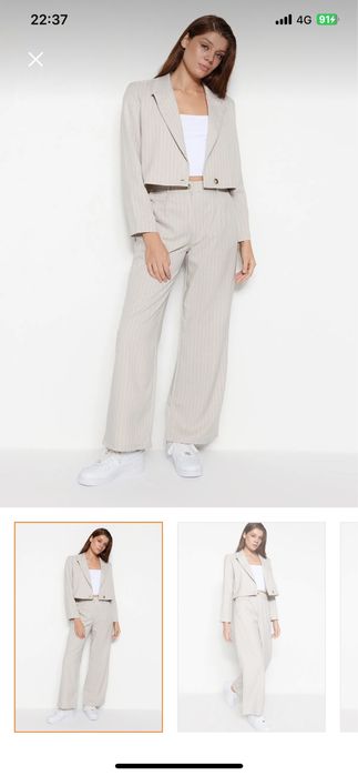 Сет от къс блейзър и панталон