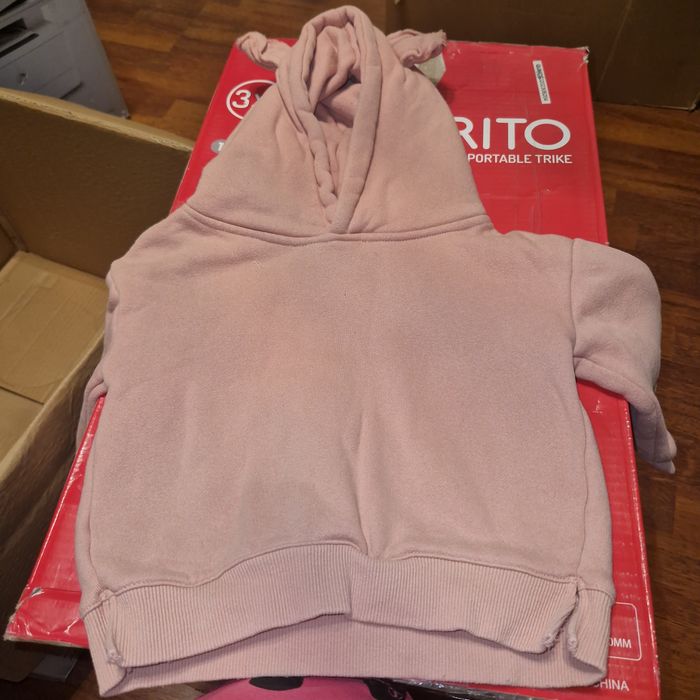 Продам детские  вещи