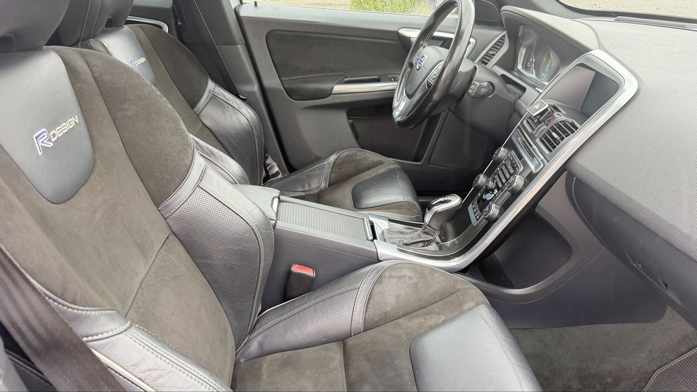 Volvo xc60 r design automat
