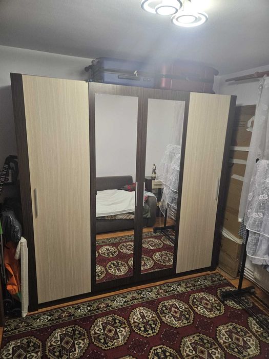 Mobila dormitor cu comoda si 2 noptiere