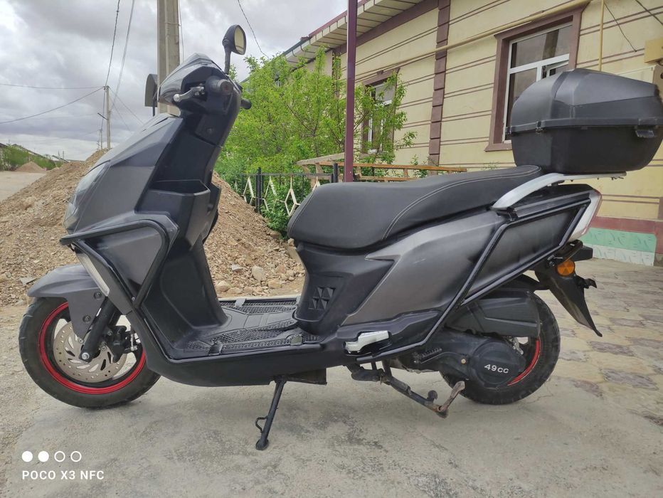 Skuter sotiladi benzinlik yurishi zoʻr