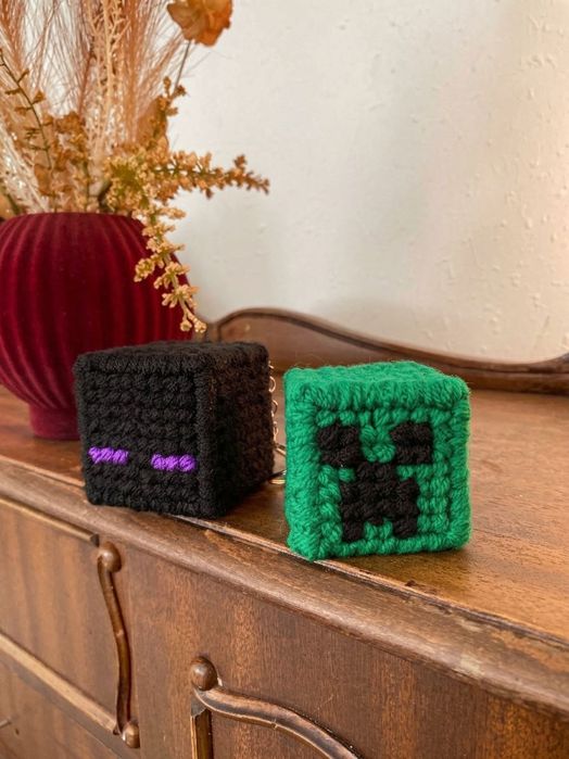 Парные брелоки Minecraft ручной работы: набор Крипер и Эндермен!