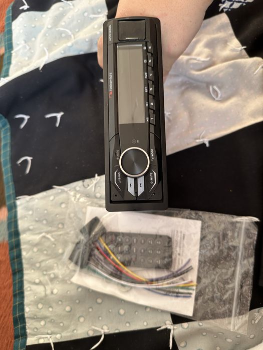 срочно продается автомагнитол