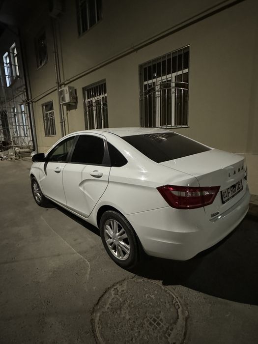 Lada Vesta ideal moshina