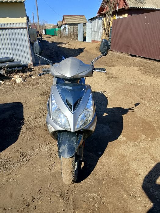 Продам скутер.            .