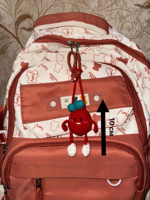 Брелок вязанный с регулирующимися руками и ногами