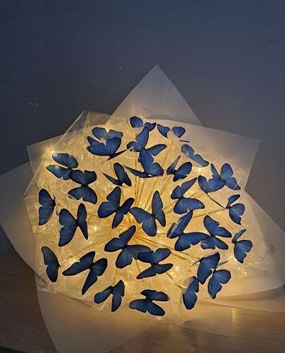 Букеты со светящимися бабочками