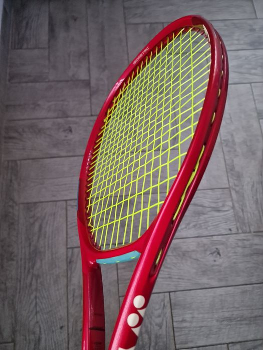 Vand Racheta Yonex V core 98 2026