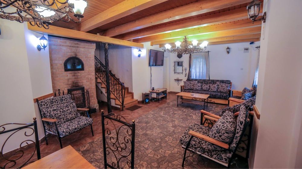 Inchiriez Cabana  Csiki la Rastolita