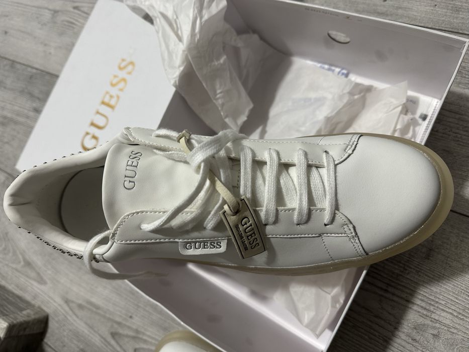 Adidasi guess noi nepurtați originali