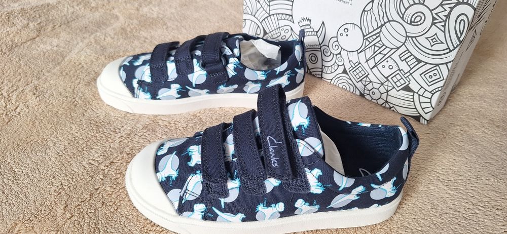 Нови детски кецове/маратонки Clarks, 31,  унисекс, етикет, тъмно сини