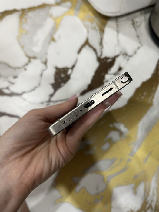 Продам Samsung S25 Ultra 256gb