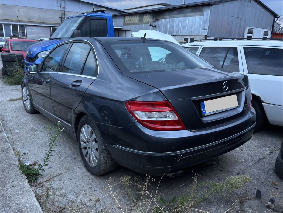 MERCEDES-BENZ C-Class 2010 — imagine 2