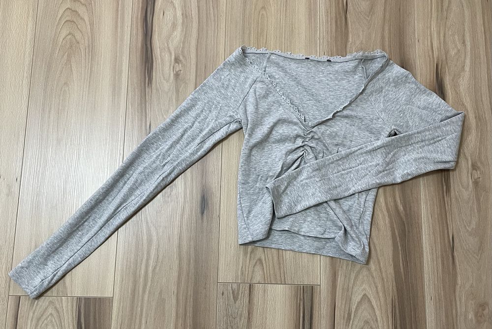 Нови блузи и тениски