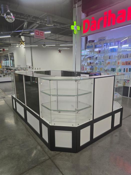 Островок витрина для ТРЦ