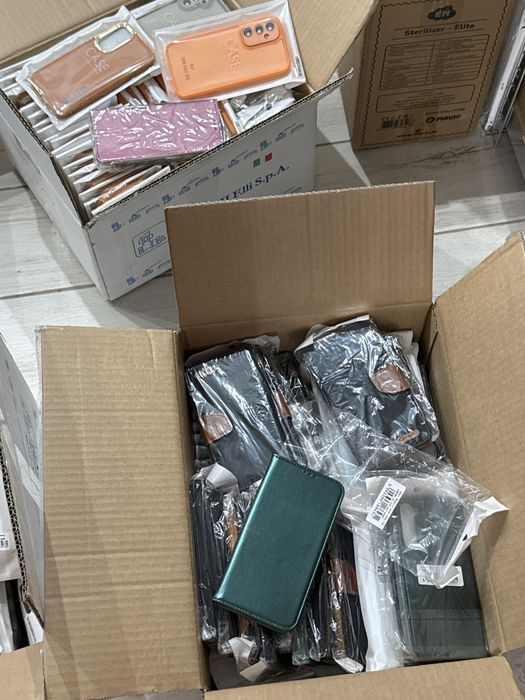 Lot 200 accesorii GSM (huse și folii) – Lichidare stoc