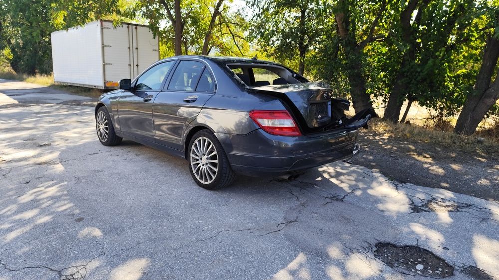 На части Мерцедес C 200CDI 136кс ОМ646 автомат
