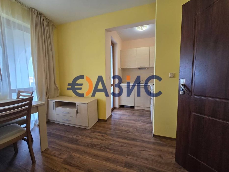 Продава се Двустаен апартамент в Созопол - 68 кв.м за 713 €/кв.м - Снимка #8