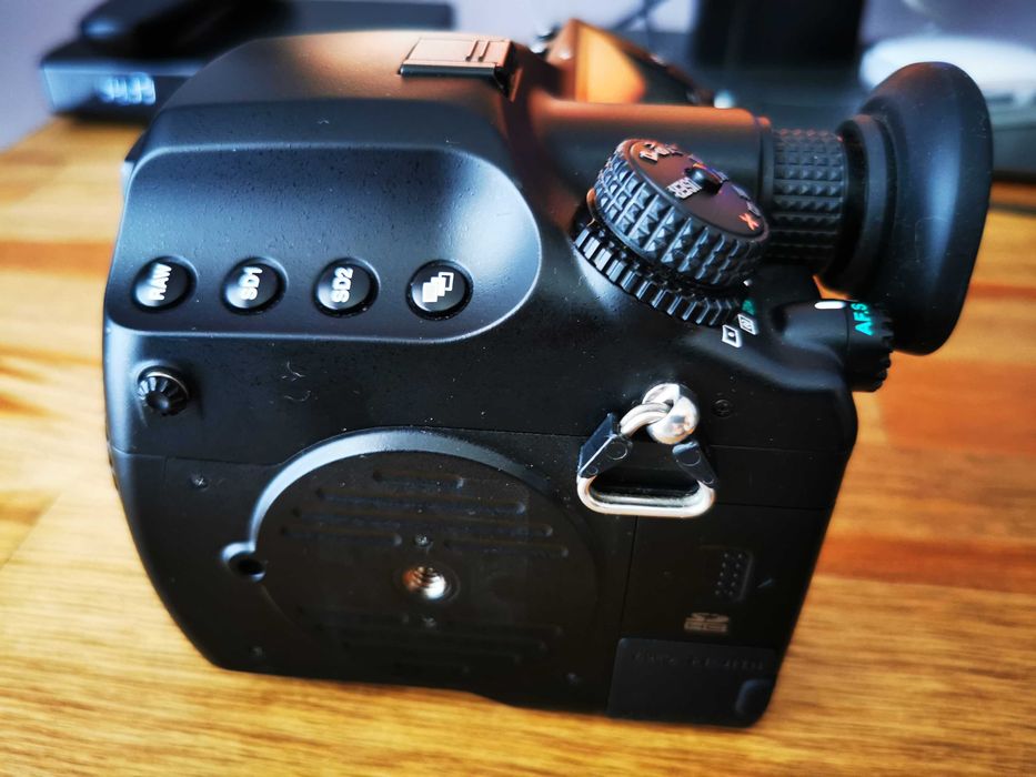 Pentax 645D DSLR format mediu + obiective