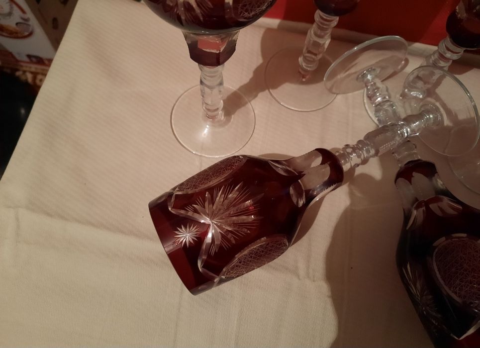 Eleganță cu parfum de rubin