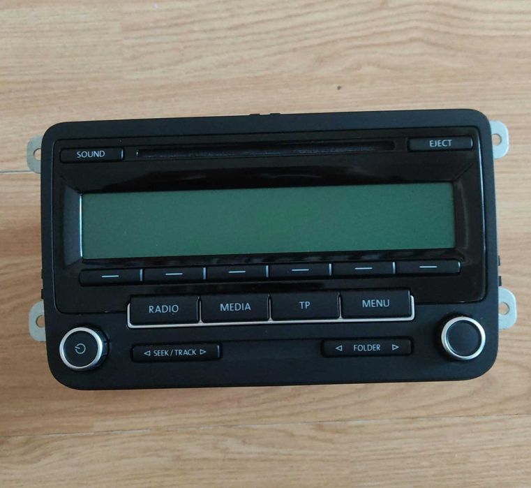 Radio CD VW Golf 5 Passat B6 Touran Blaupunkt 1K0 035 186 AA RCD 300 Cod Inclus