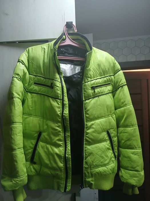 Продам куртку в отличном состоянии