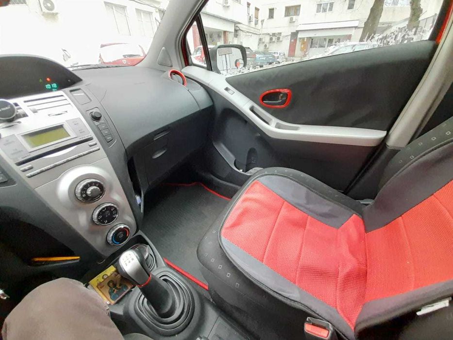 masina Toyota Yaris