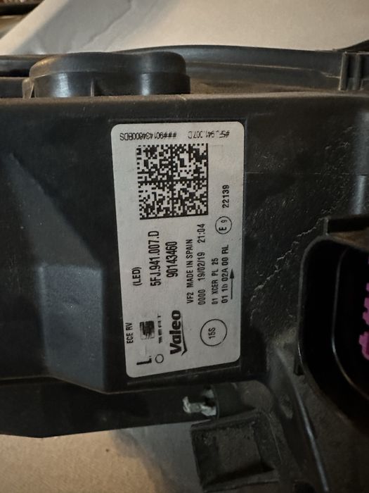 Far stanga full led seat cupra.cod:5fj941007.d.