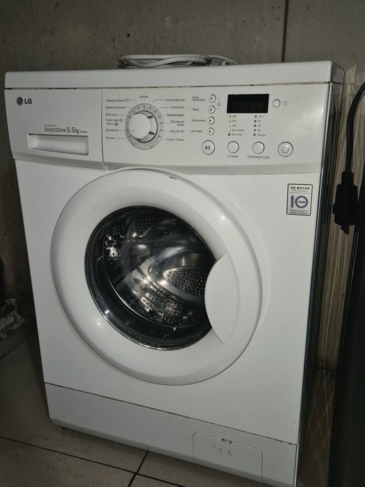 Продам стиральную машинку LG DD