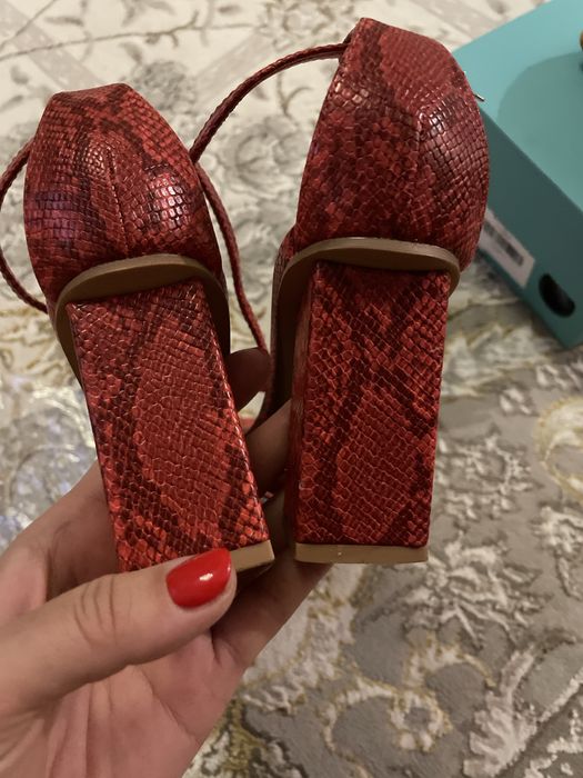 Босоножки за 1500т.
