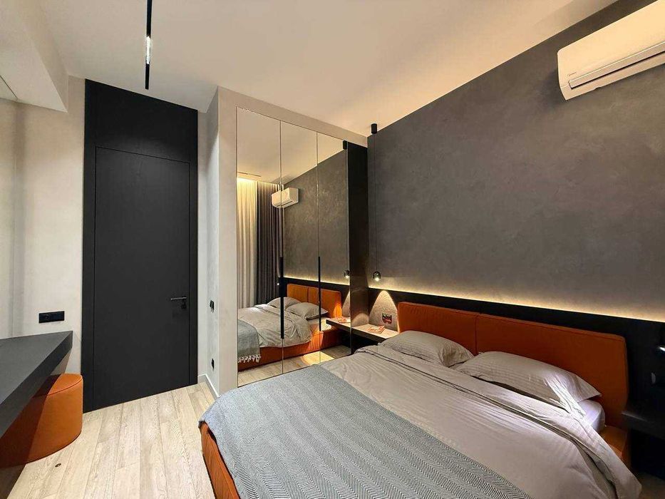 Продается 3-комнатная квартира в новостройке (Real House)