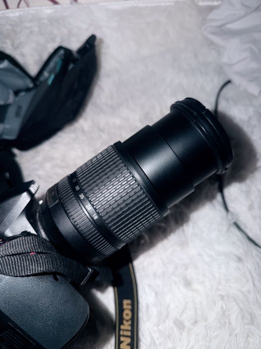 продам фотоаппарат D5300
