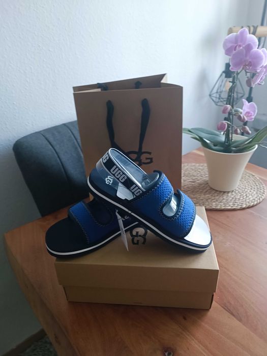Оригинални дамски сандали UGG