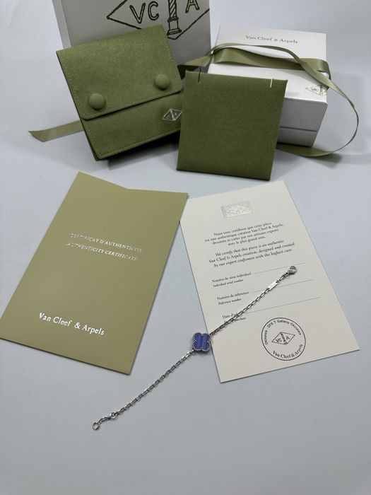 Brățară Van Cleef & Arpels White Gold 750 Chalcedony