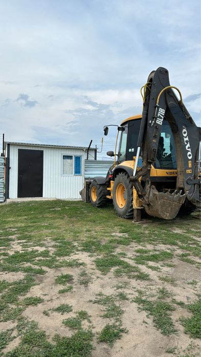 Аренда экскаватора погрузчика 3в1