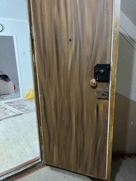 продам железный двер