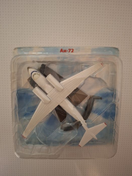 Самолеты запечатанные
