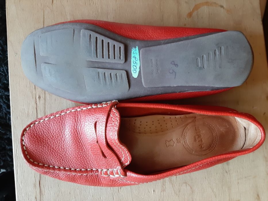 Платье  р42-44,обувь р37-38.