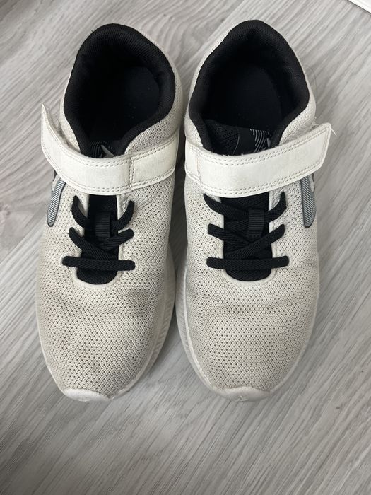 Аяк киім 36 р  киімдер 2-3 жасқа